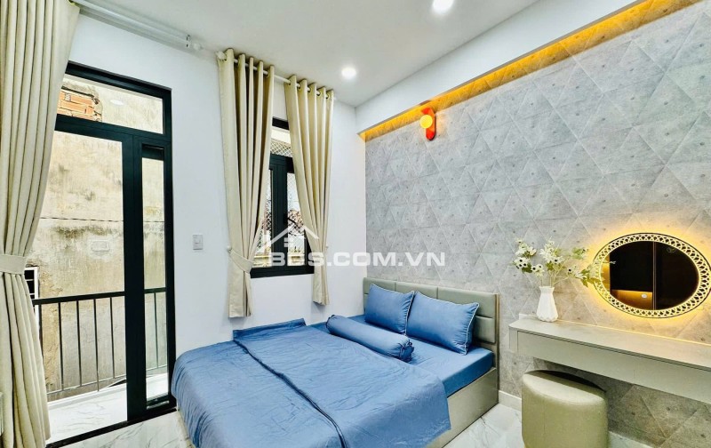 Nhà Đẹp Lung Linh P.4 Phú Nhuận Góc 2 Mặt Thoáng 42m2, 2 Tầng 3PN Full Nội Thất Nhỉnh 5tỷ.